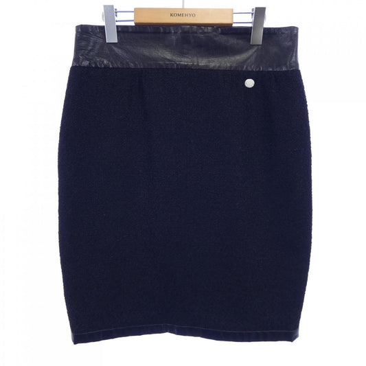 Chanel P50723V37722 Skirt