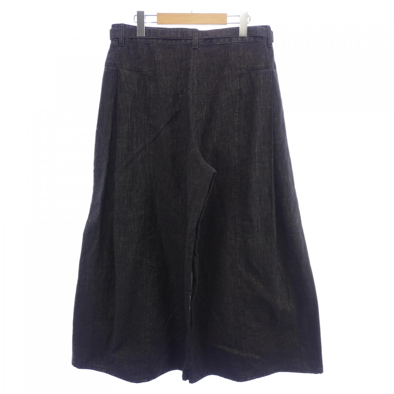 Chanel P74945V66450 Pants