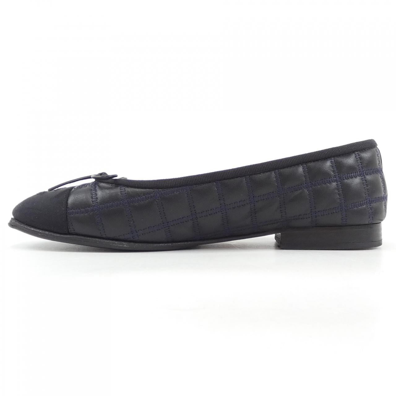 Chanel G45591B15993 Lambskin Embroidery Flat Shoes