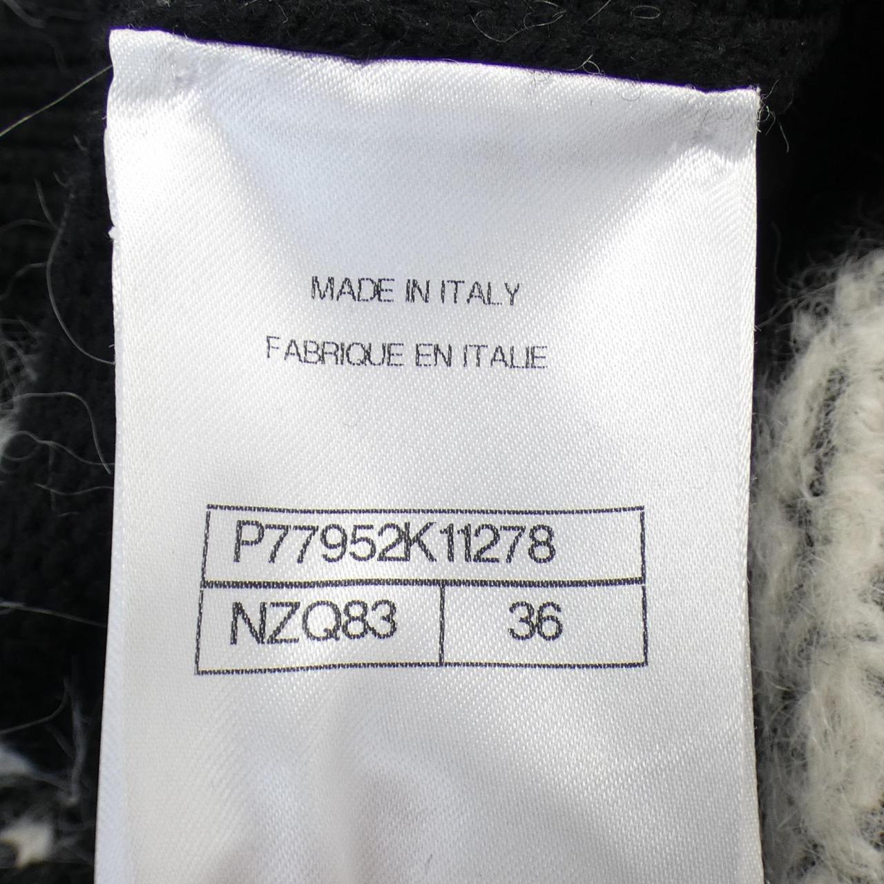 Chanel P77952K11278 24B Cashmere Knit