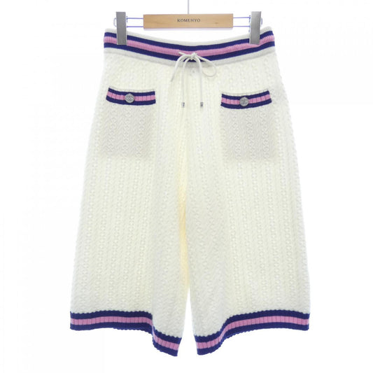Chanel P74731K10683 Cashmere Shorts