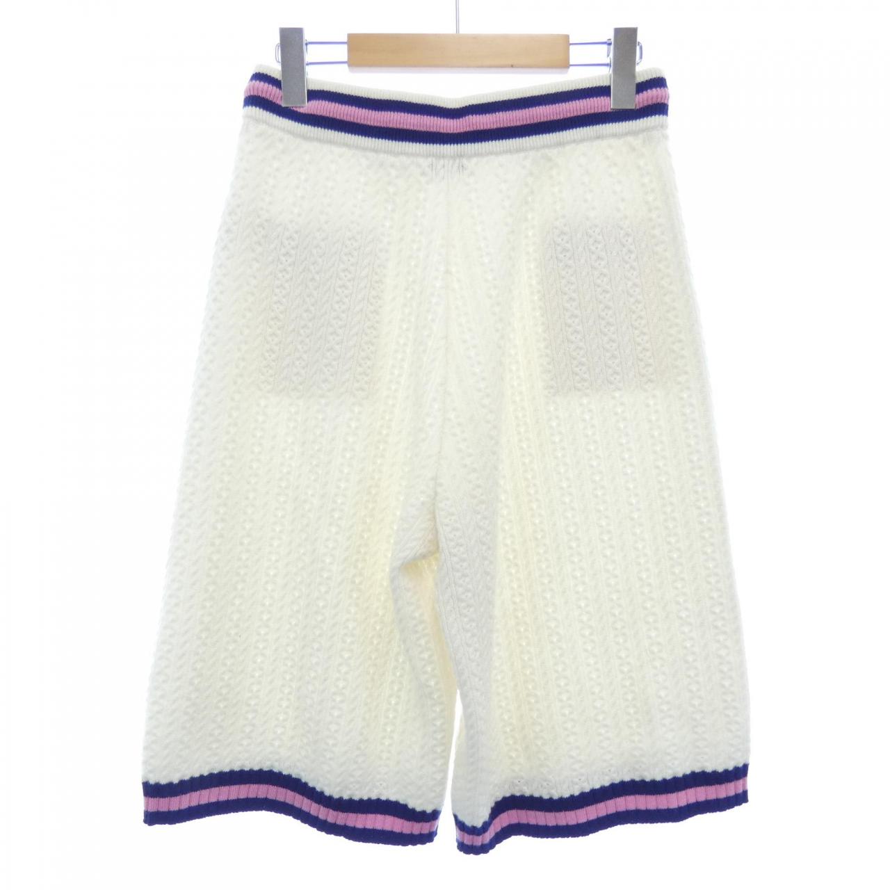 Chanel P74731K10683 Cashmere Shorts