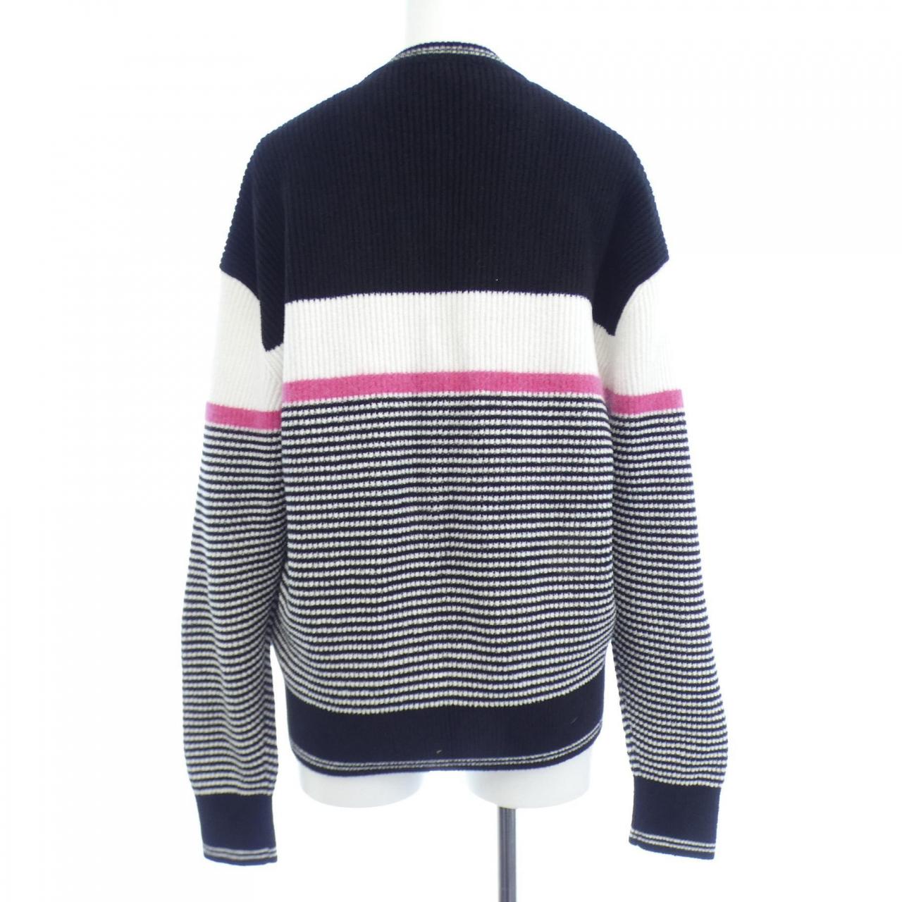 Chanel P73509K10521 22B Cardigan