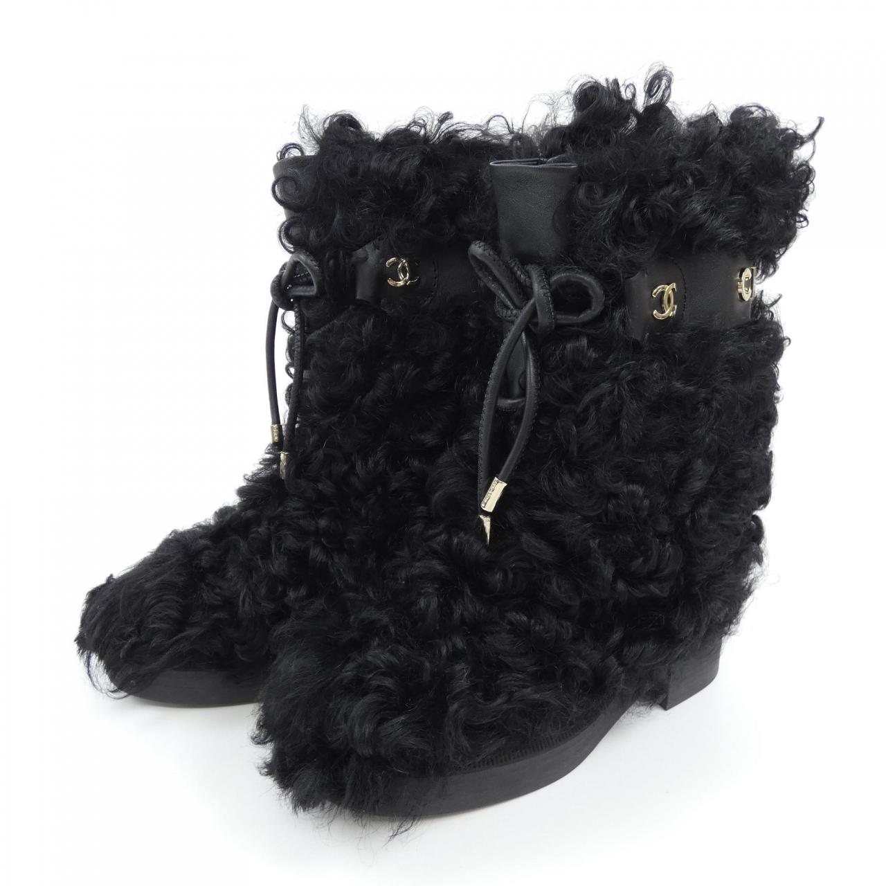 Chanel Shearling Sheepskin Boots