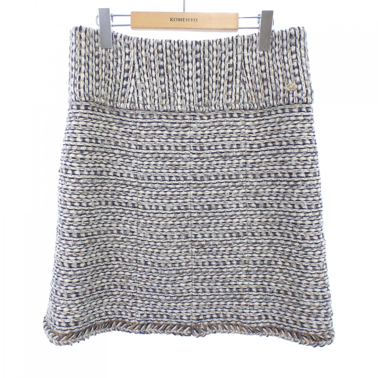 Chanel P59952V45402 Cashmere Blend Skirt