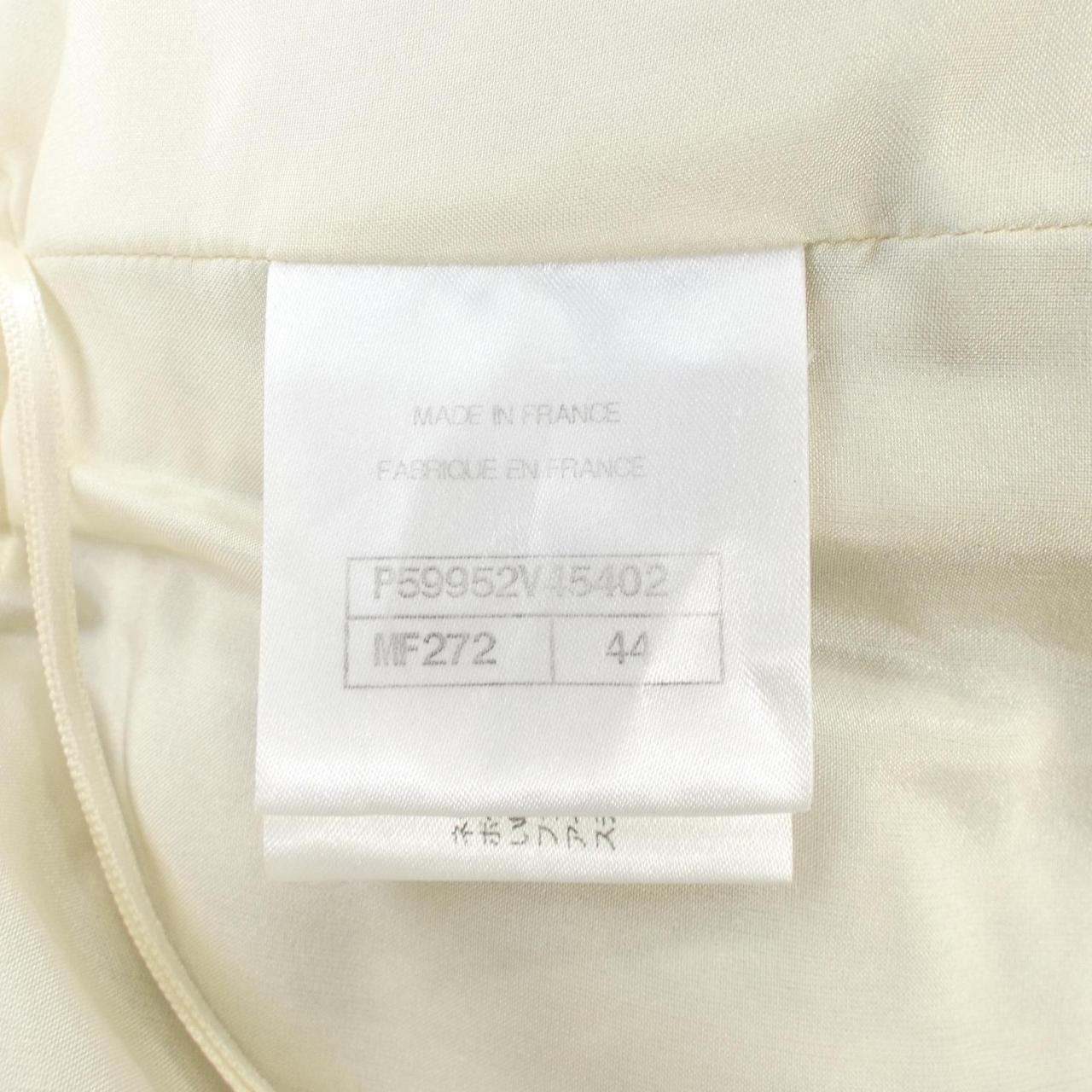 Chanel P59952V45402 Cashmere Blend Skirt