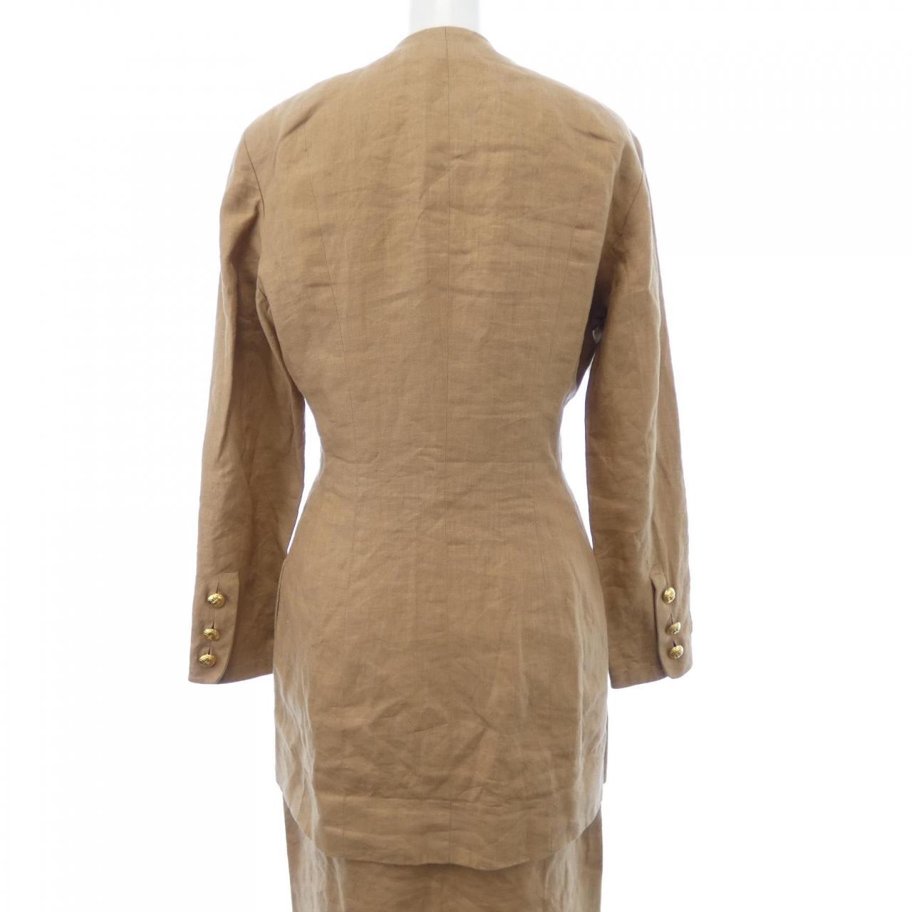 Chanel Suit Set