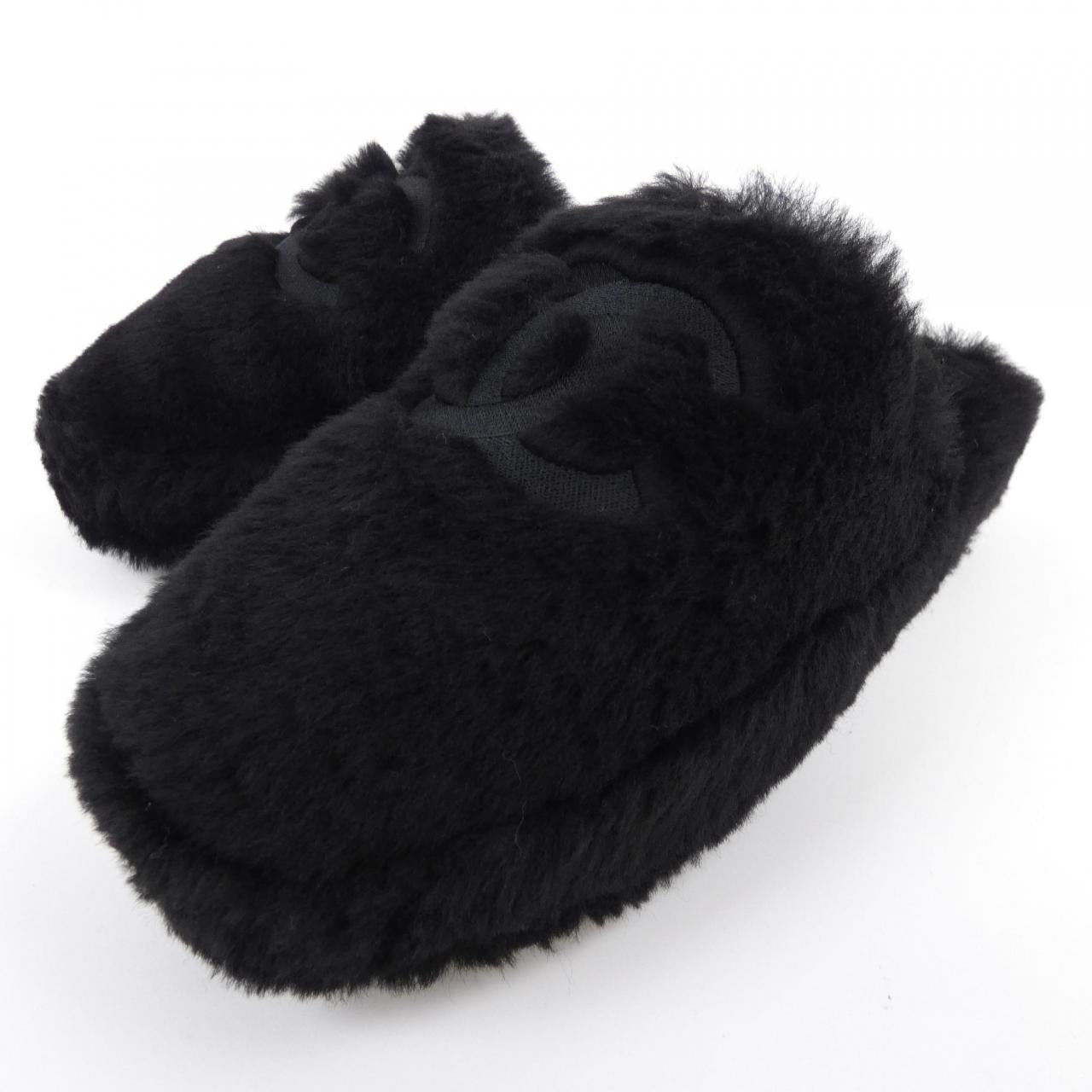 Chanel G45984B17892 Shearling Lambskin Sandals