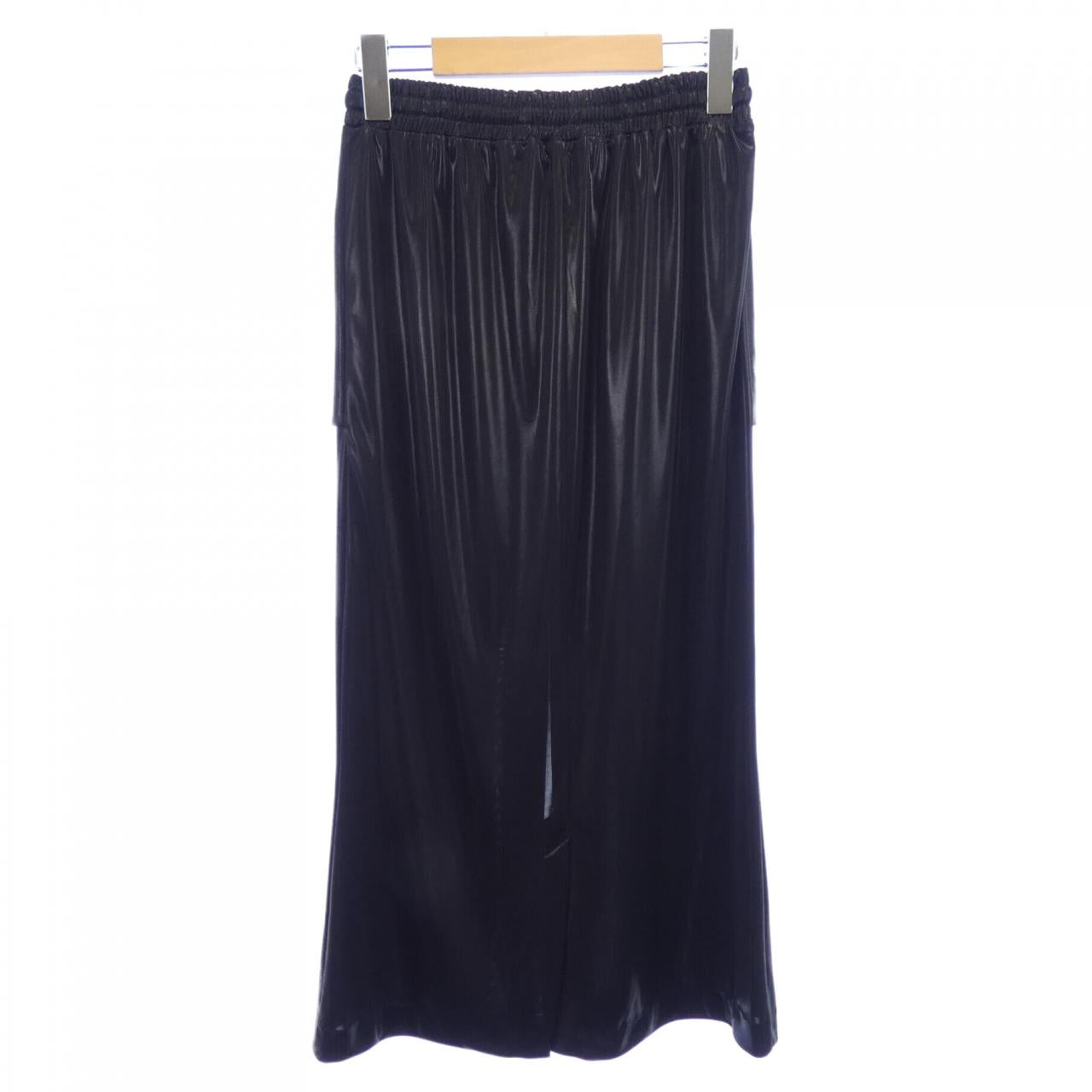 Chanel P43698V28404 Skirt