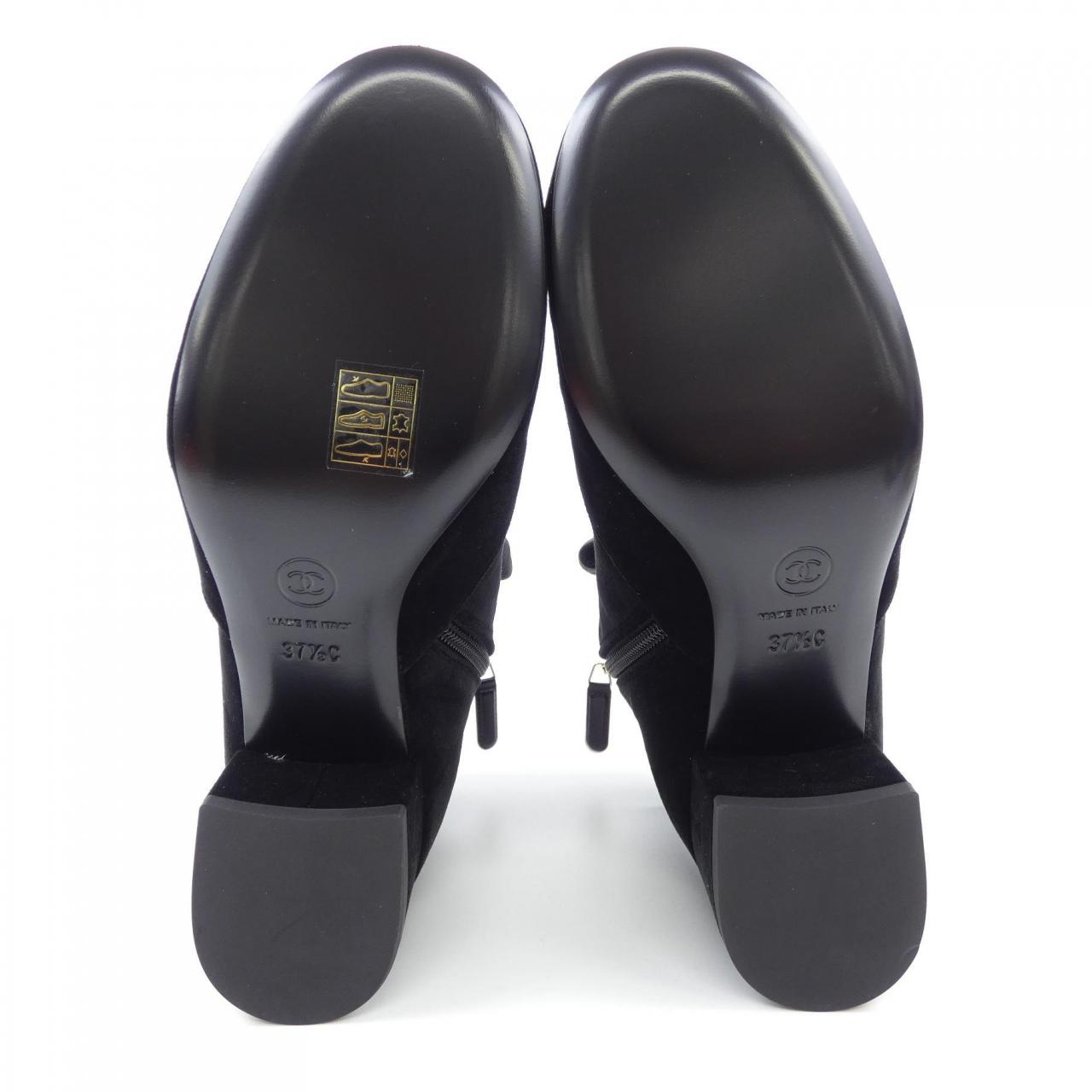 Chanel G46063B18362 Velvet Boots