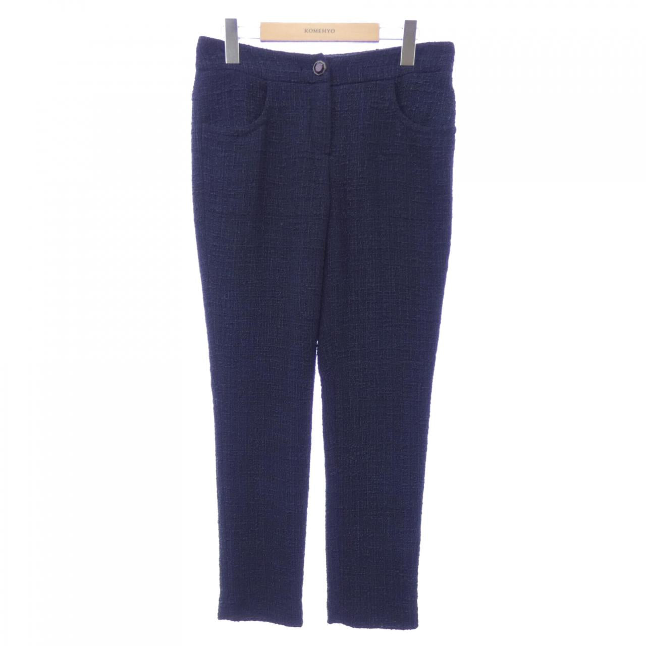 Chanel P44721V32815 Pants