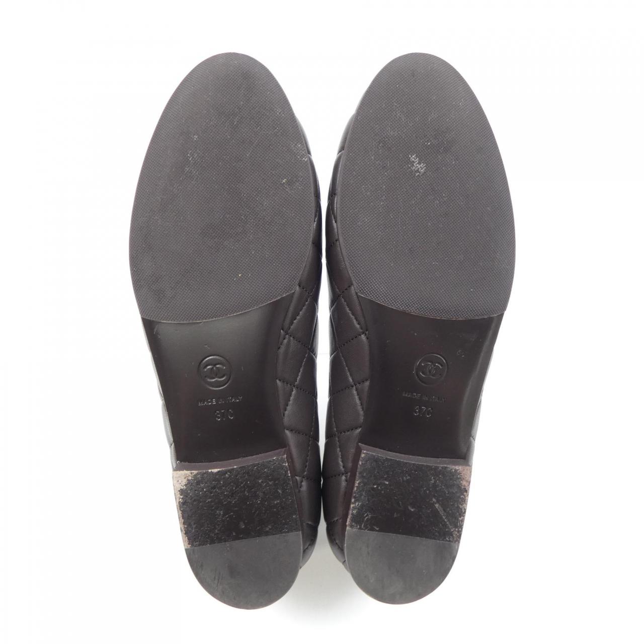 Chanel G45047X01000 Lambskin Flat Shoes