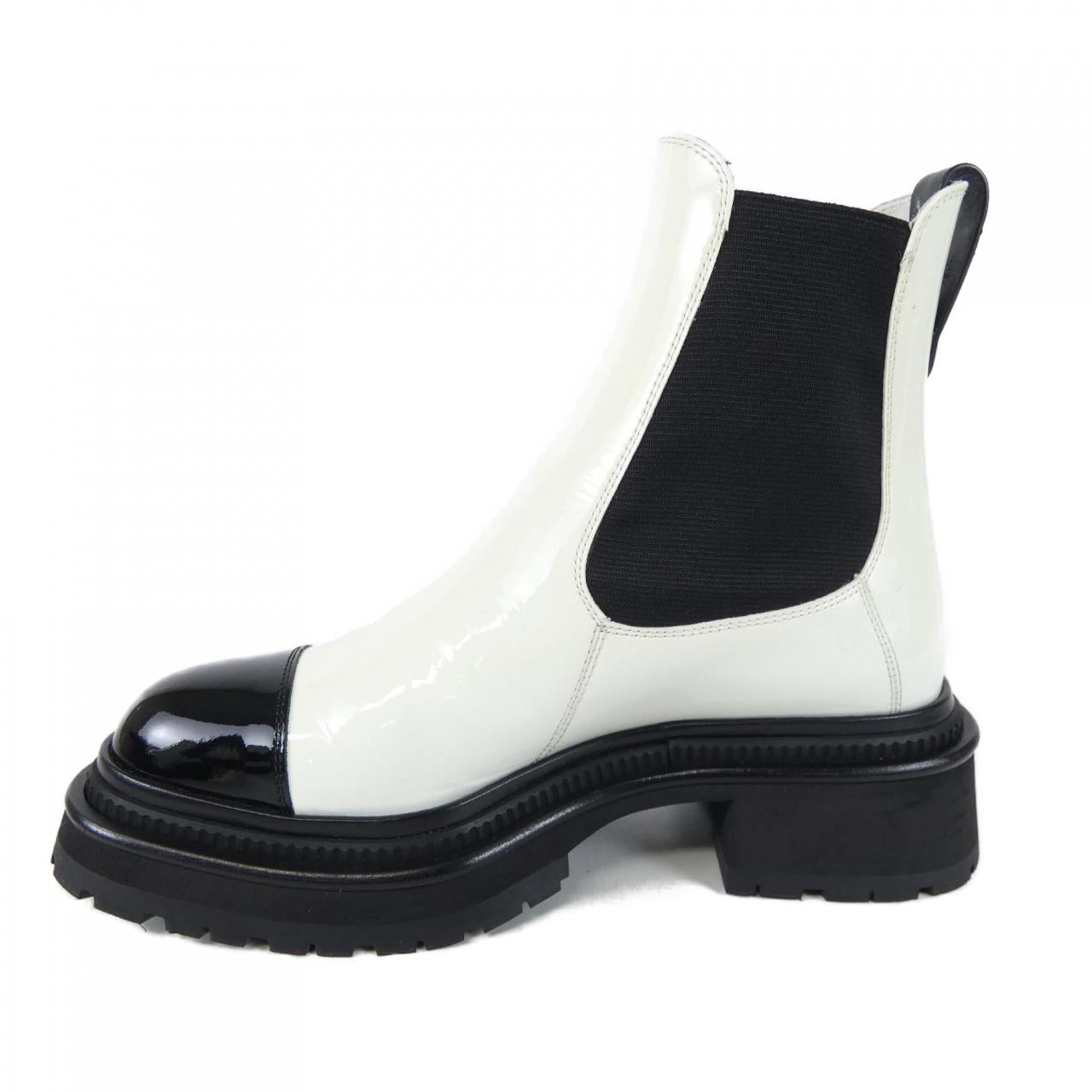 Chanel G39208X56672 Patent Calf Boots
