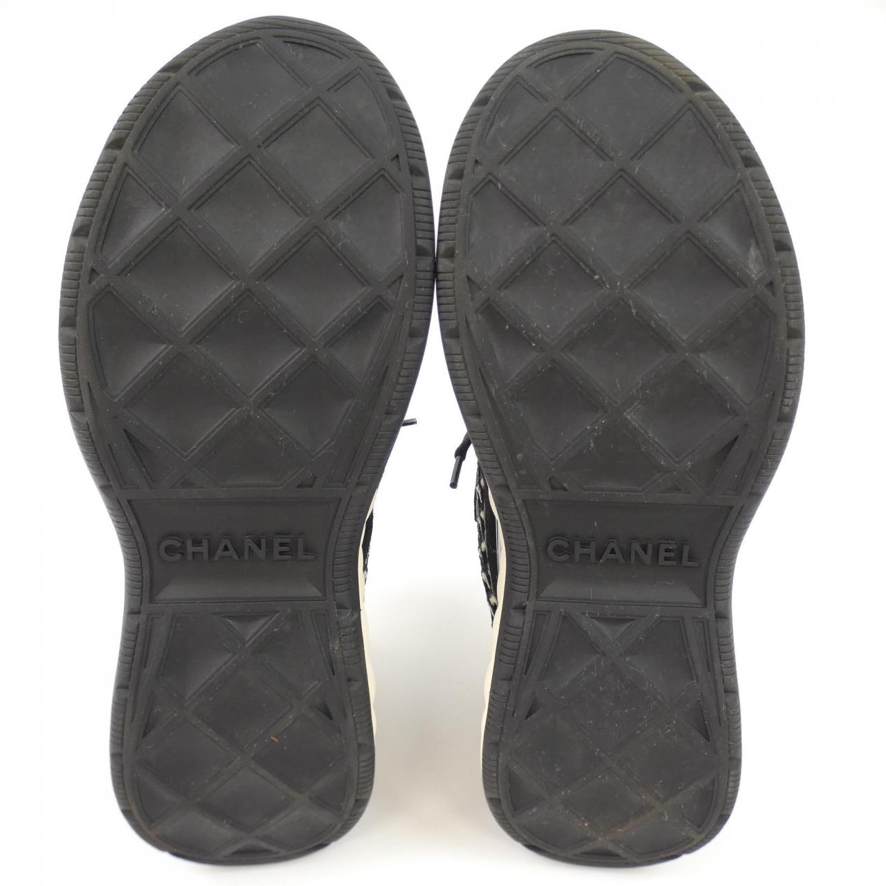 Chanel G37126Y55130 Suede Calfskin Embroidery Sneakers