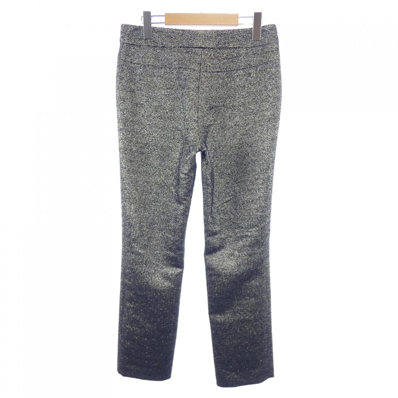 Chanel P44707V32877 Pants