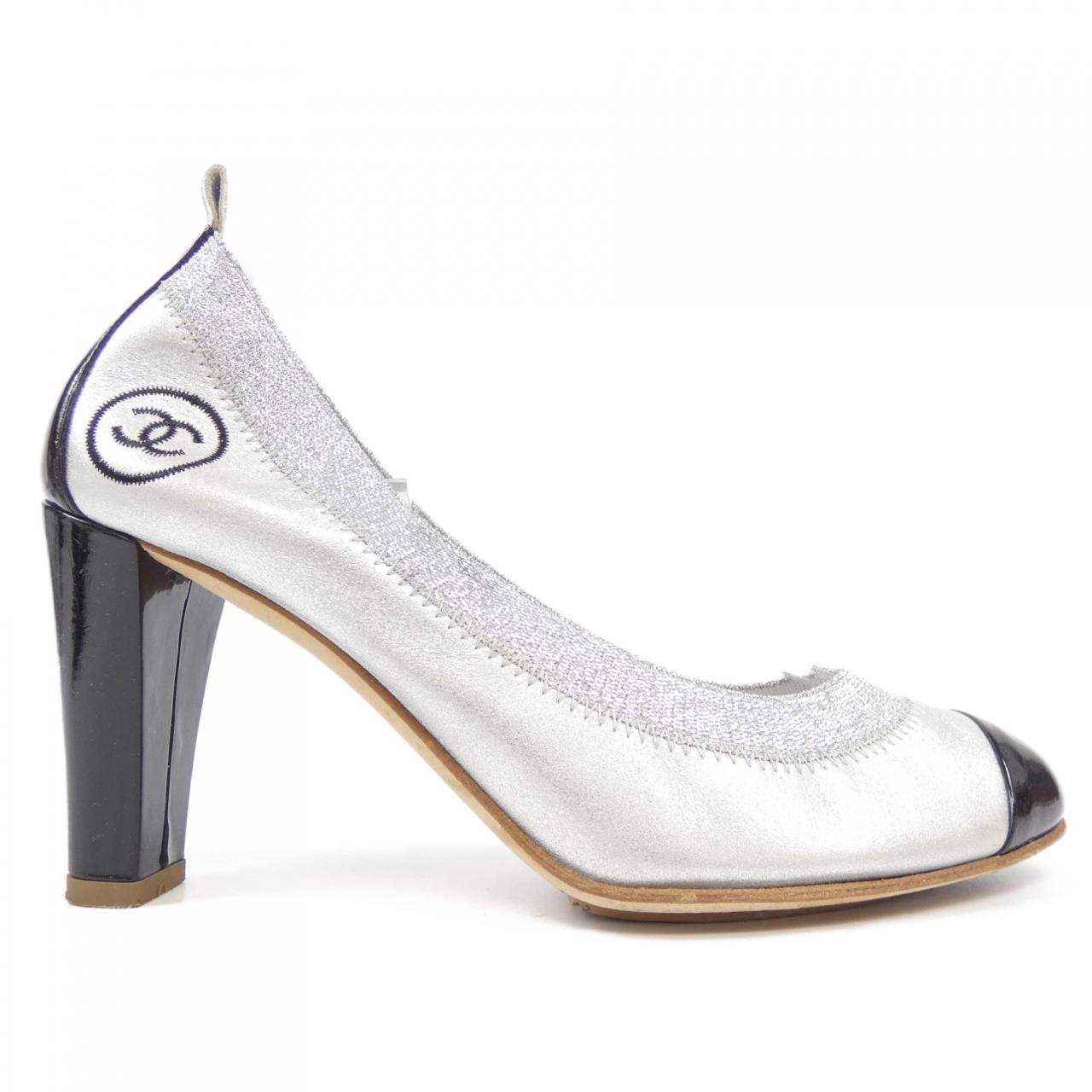Chanel Pumps