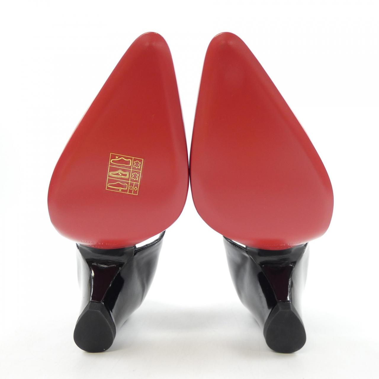 Chanel G35426X51282 Patent Calfskin Pumps