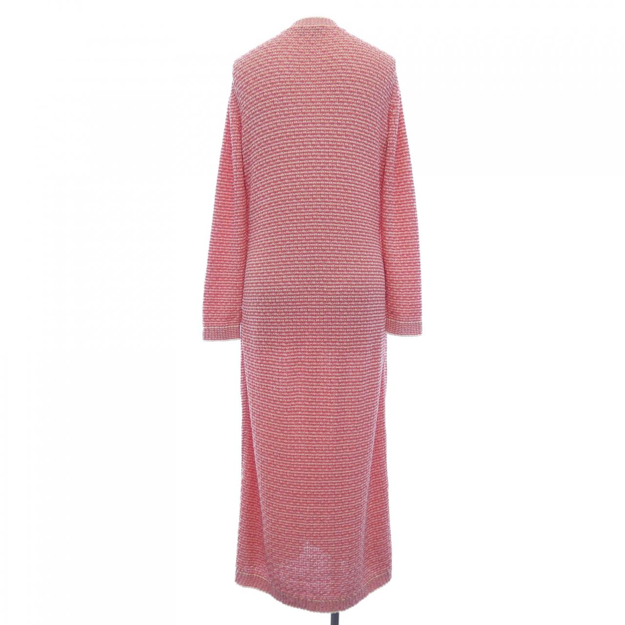 Chanel P70398K10019 Long Cardigan