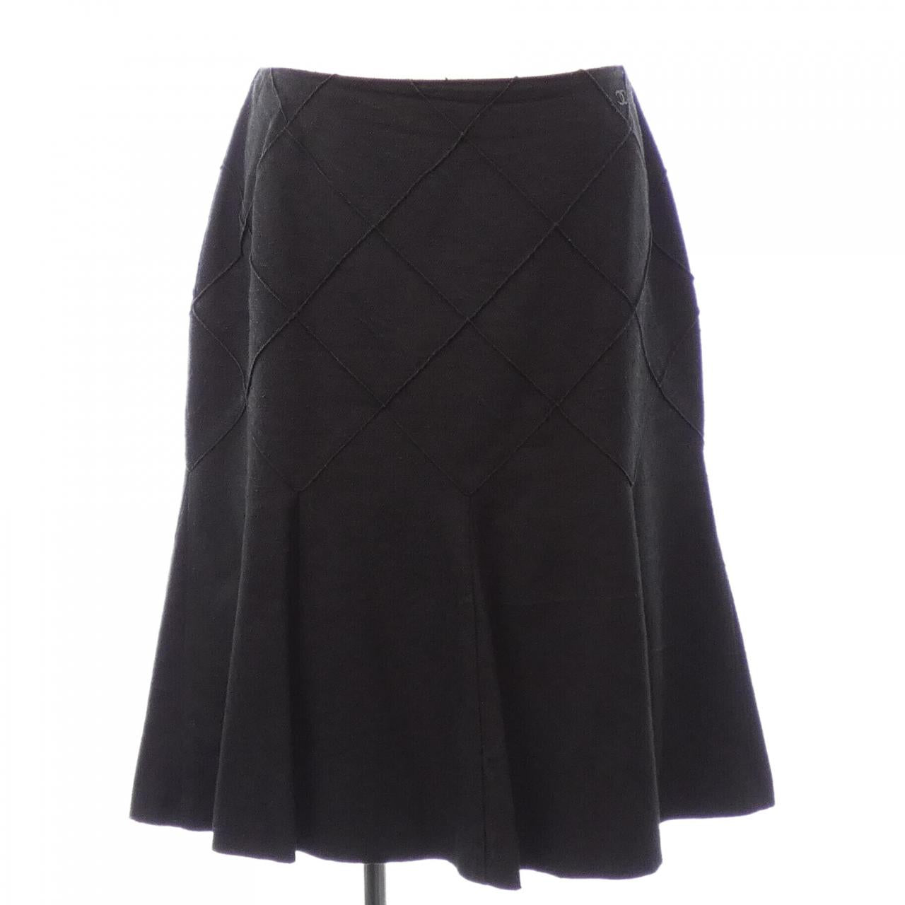 Chanel P28293V18140 06P Silk Skirt