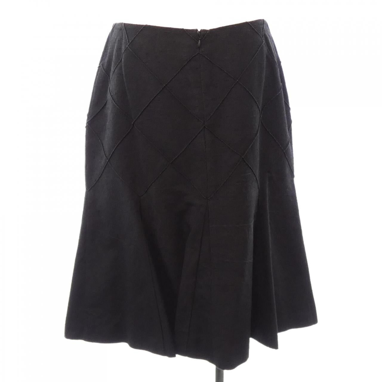 Chanel P28293V18140 06P Silk Skirt