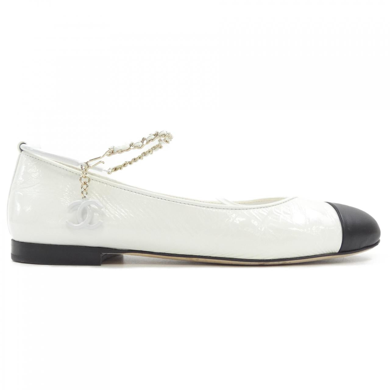 Chanel G38986X56397 Shiny Lambskin Flat Shoes
