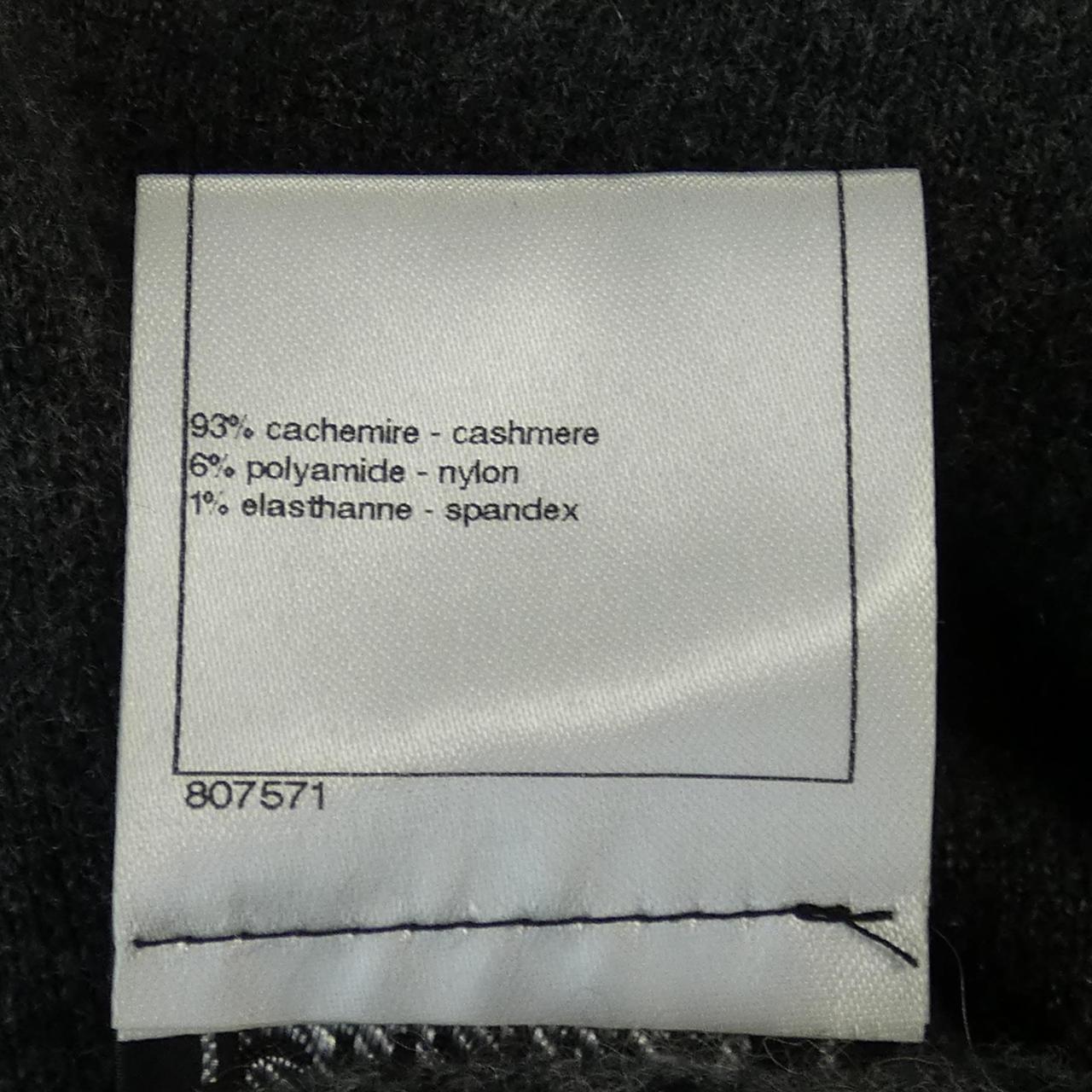 Chanel P46763K05893 Cashmere Knit