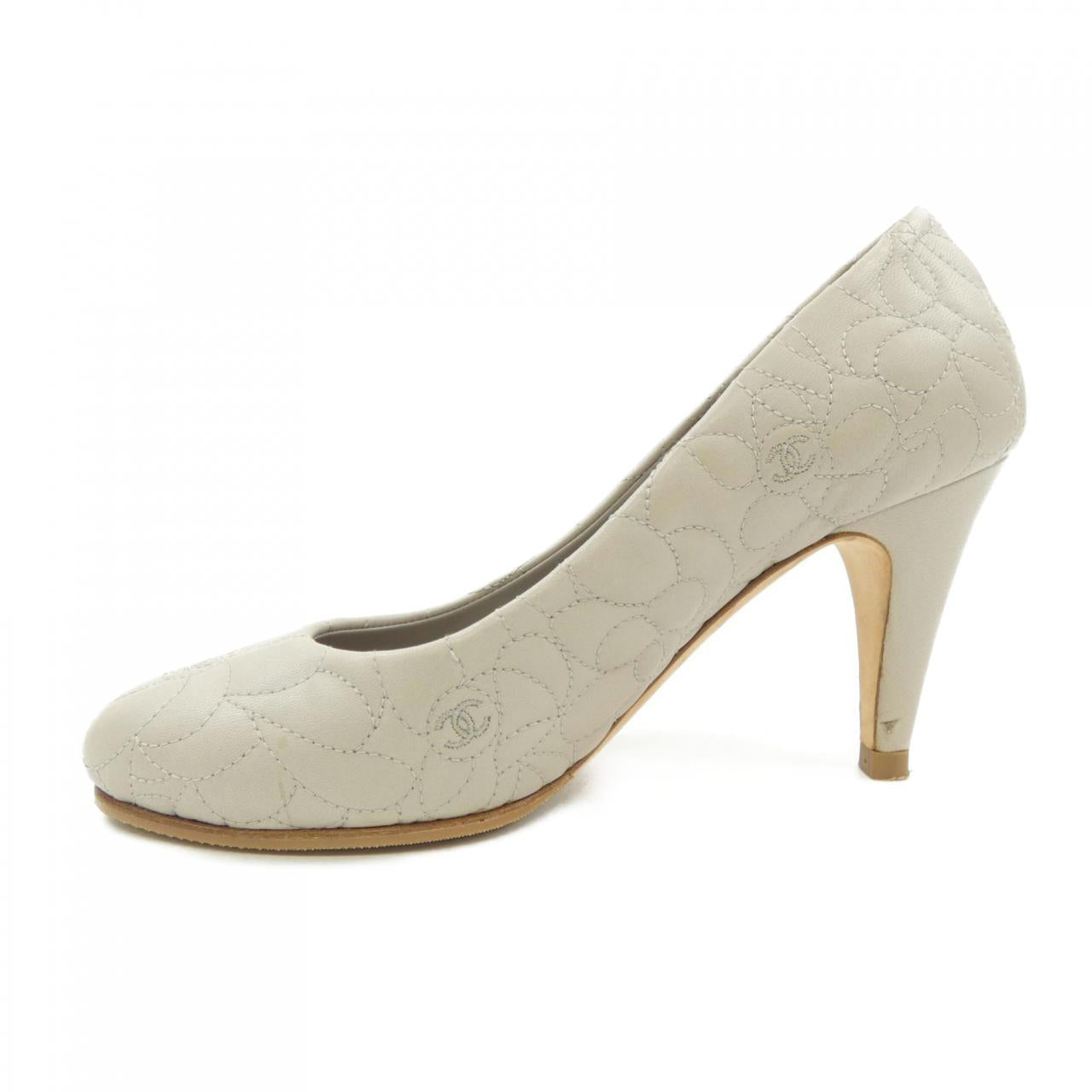 Chanel G27320X01000 Pumps