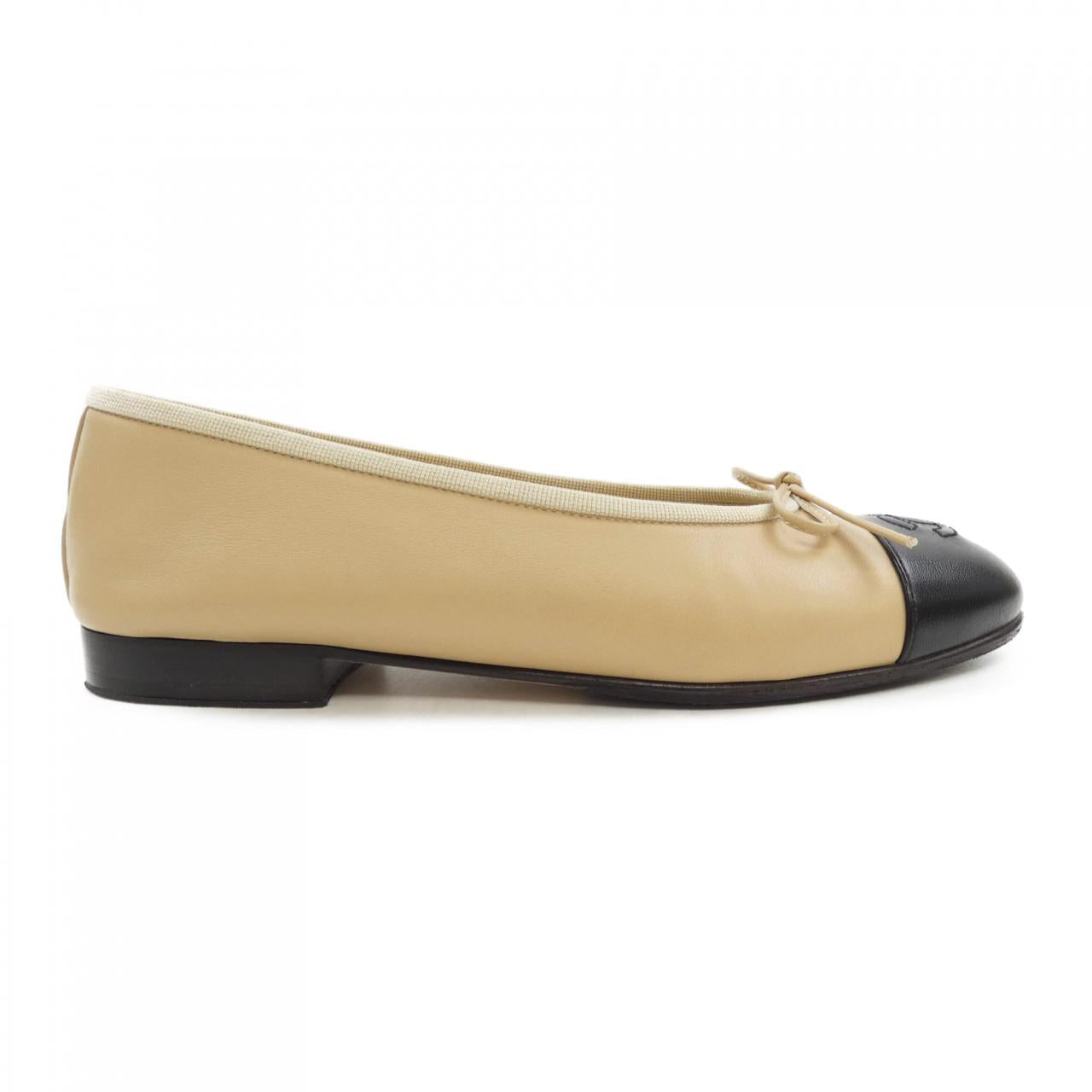 Chanel G02819X01000 Lambskin Flat Shoes