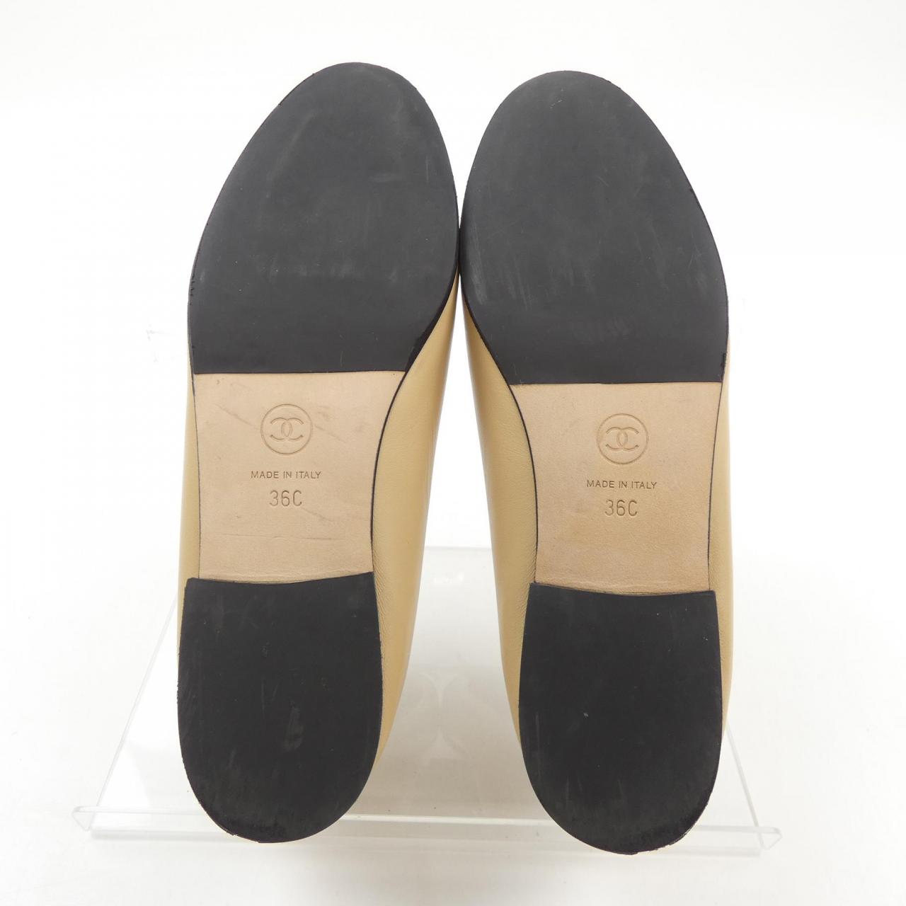 Chanel G02819X01000 Lambskin Flat Shoes