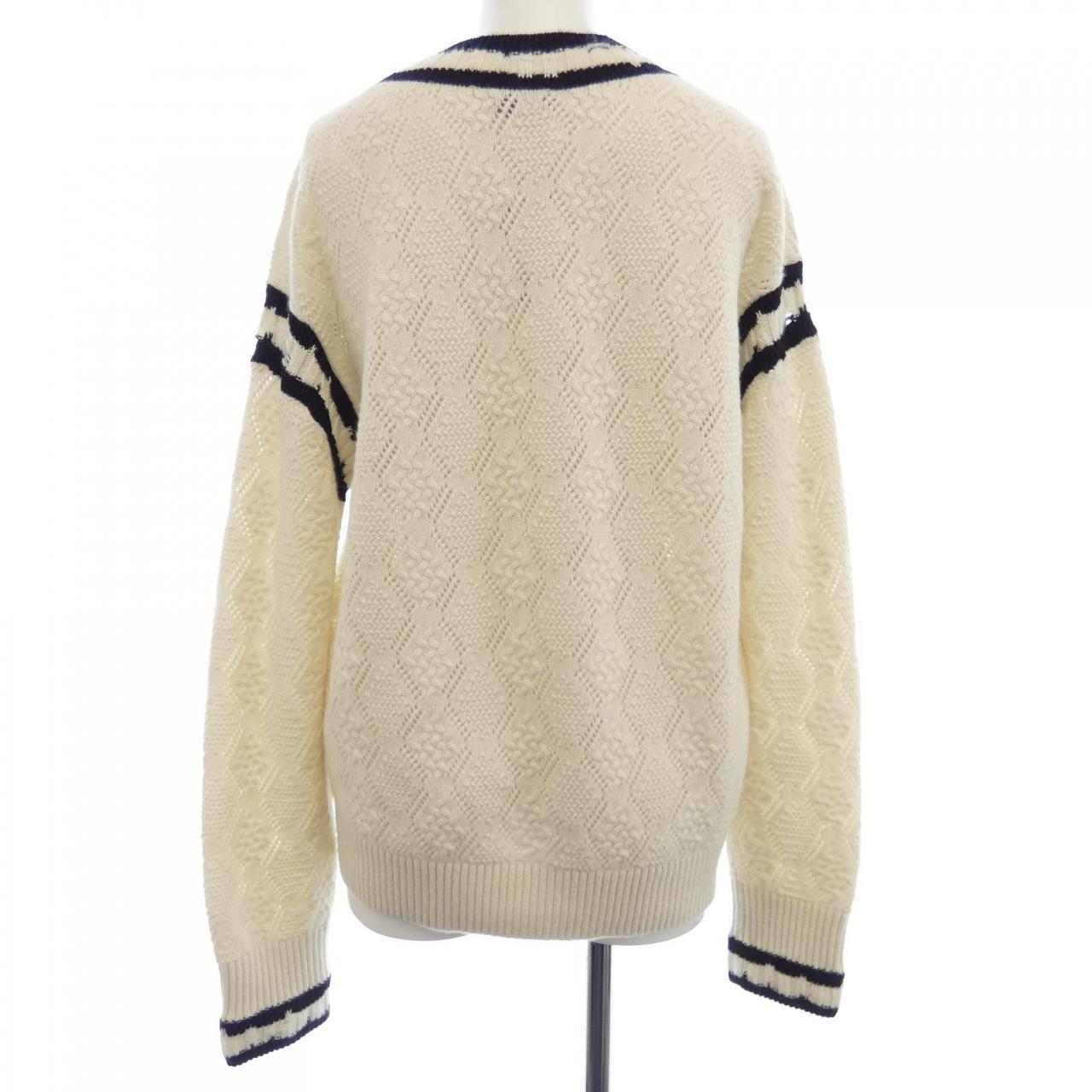 Chanel P72090K10339 Cashmere Knit
