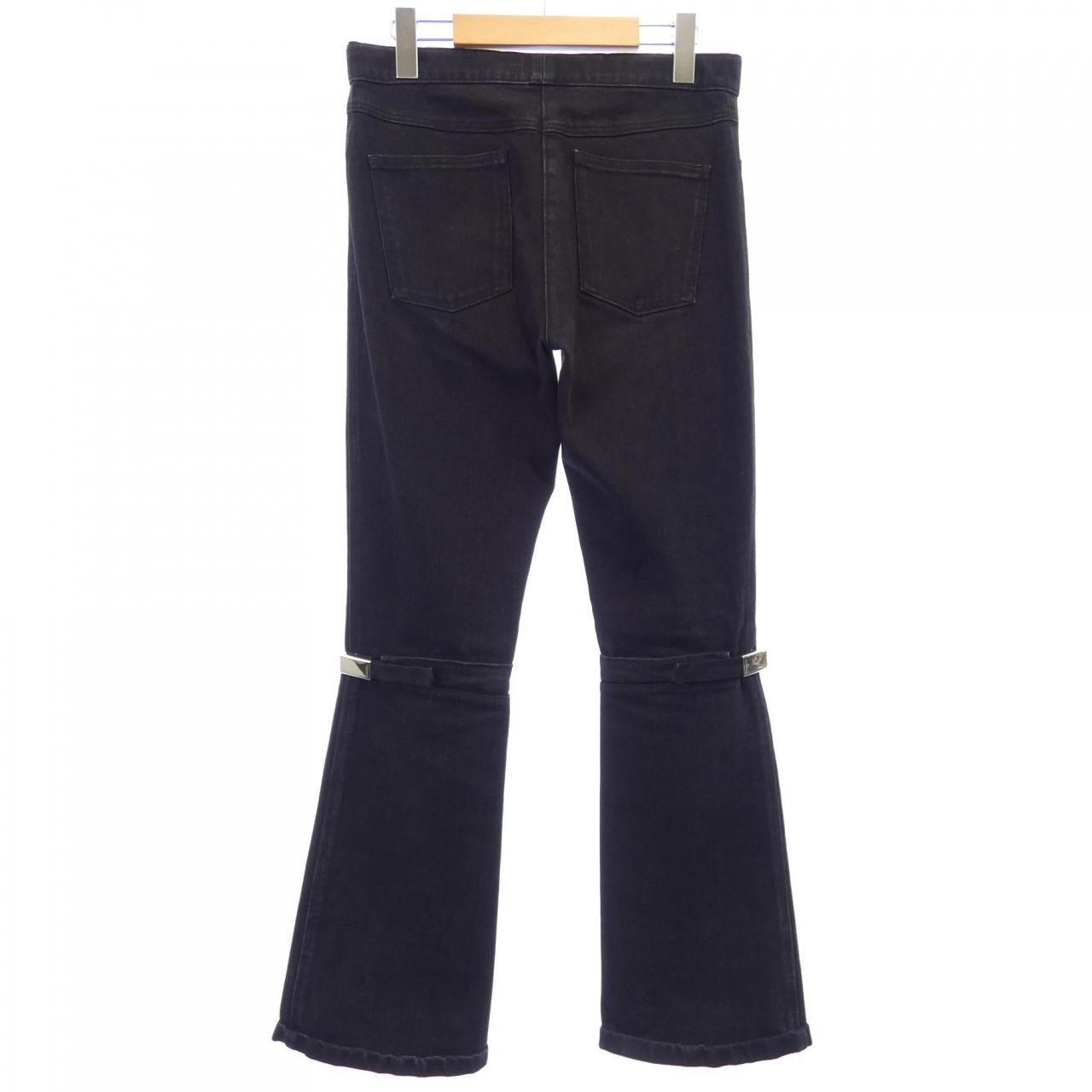 Chanel Jeans