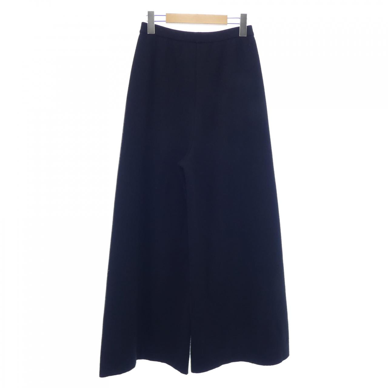Chanel P62220K47614 Cashmere Blend Pants