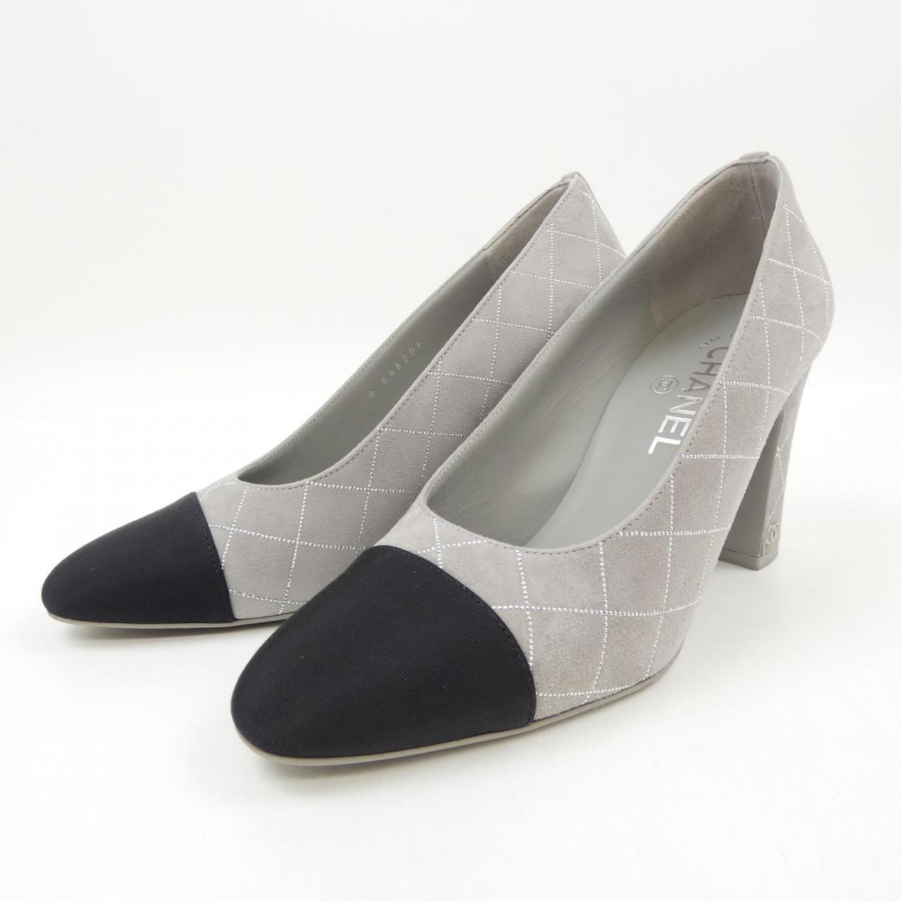 Chanel G46206B19042 Suede Goatskin & Grosgrain Pumps