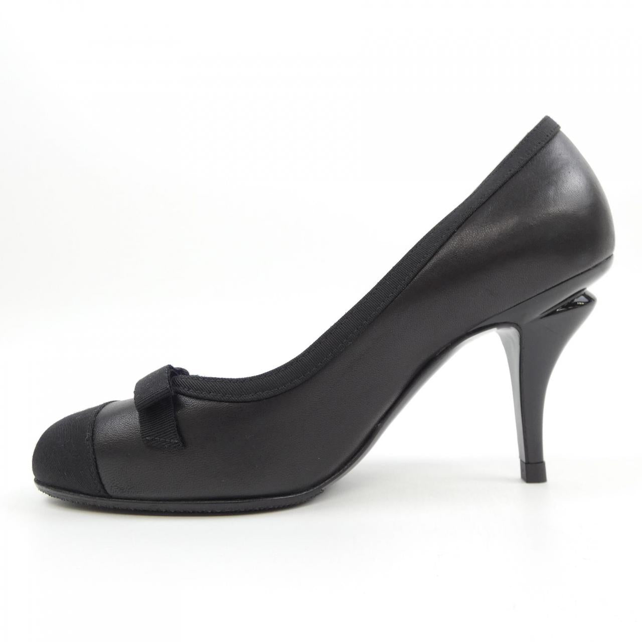 Chanel G26728Y01590 Pumps
