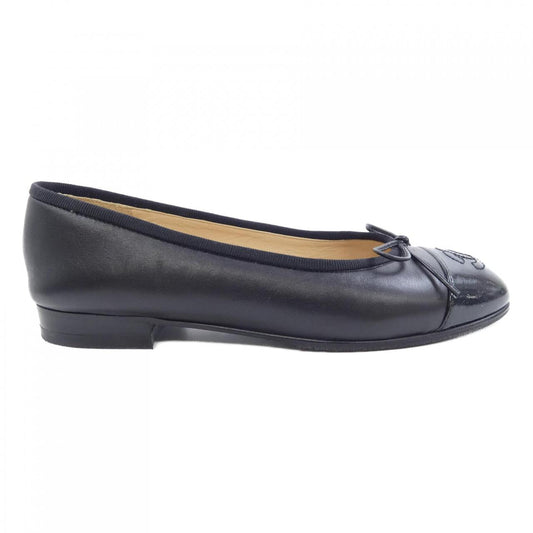 Chanel A02819Y01552 Lambskin Patent Calfskin Flat Shoes