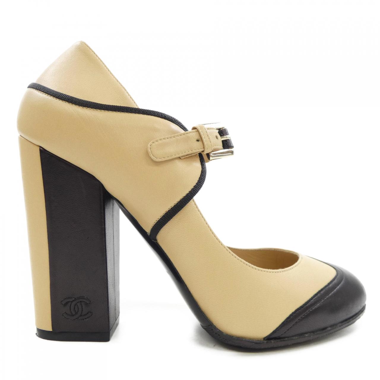 Chanel Pumps