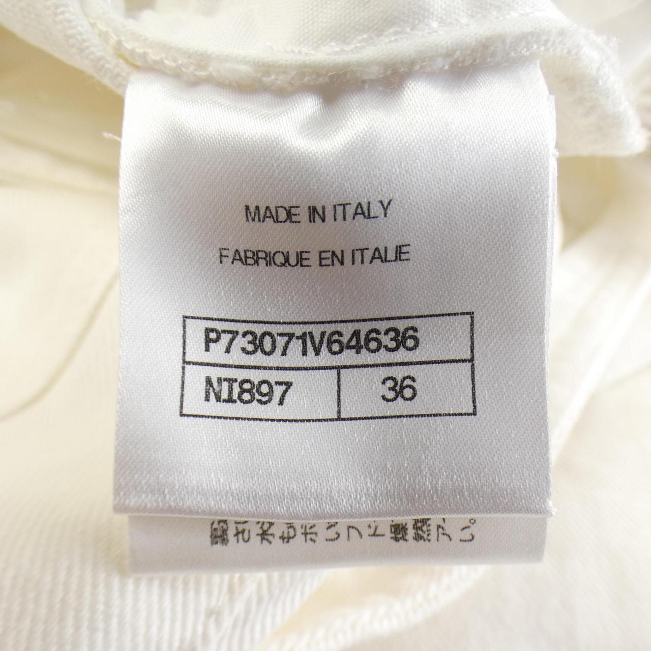 Chanel P73071V64636 Jeans