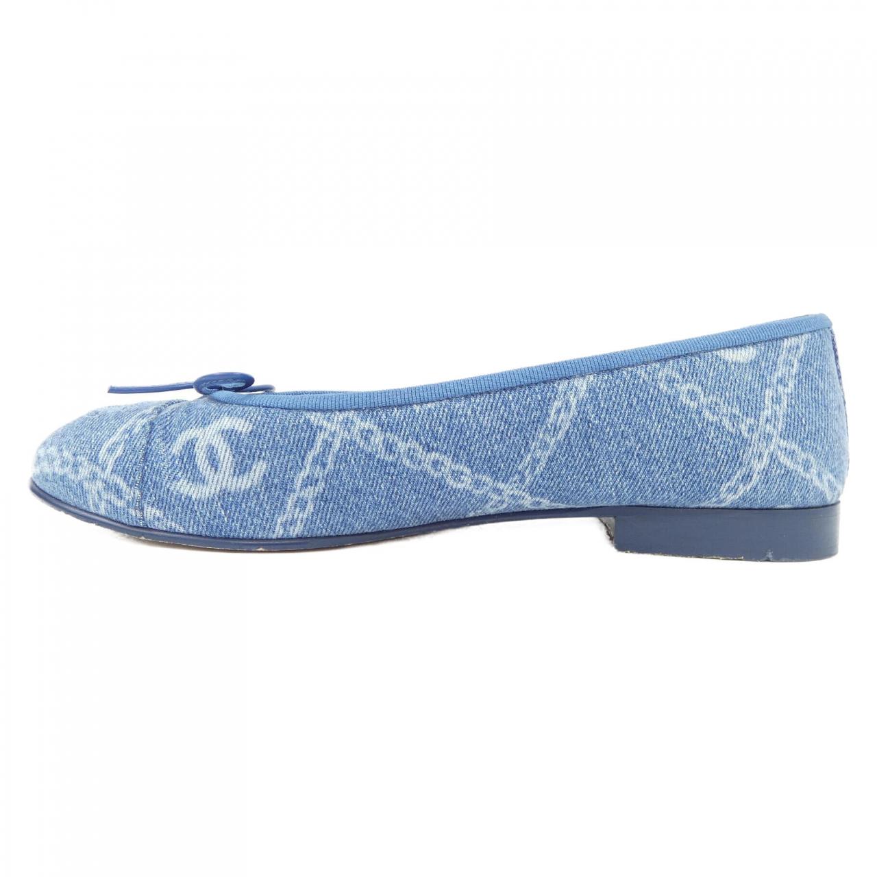 Chanel G02819B13407 Patent Denim Flat Shoes