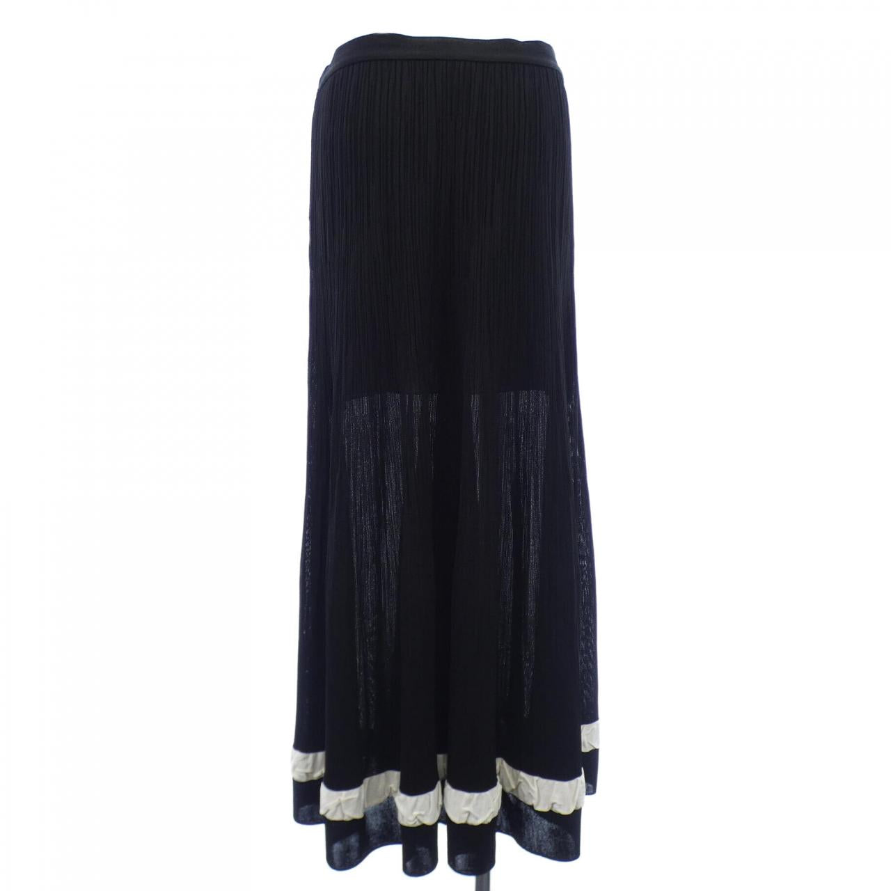Chanel P70443K10046 Silk Skirt