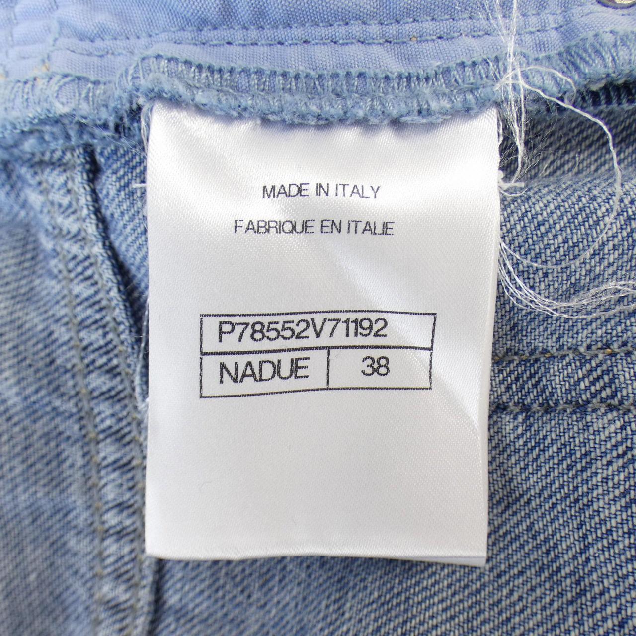 Chanel P78552V71192 Jeans