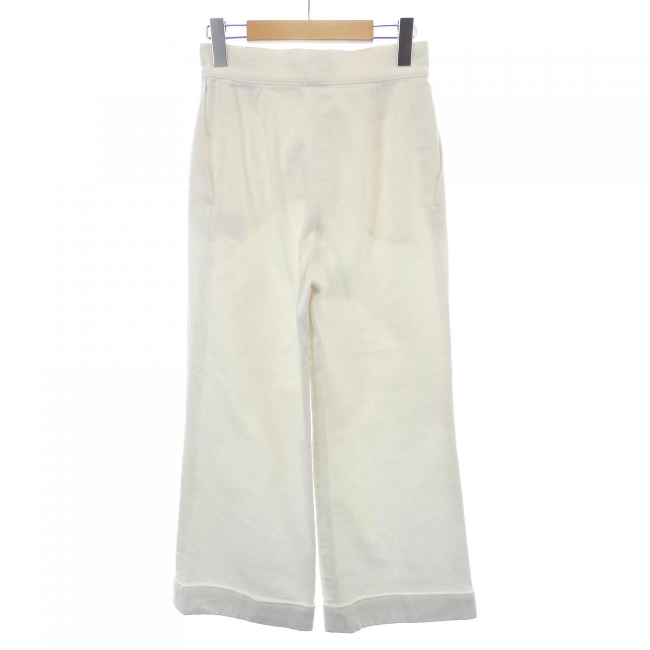 Chanel P57614V43376 Pants