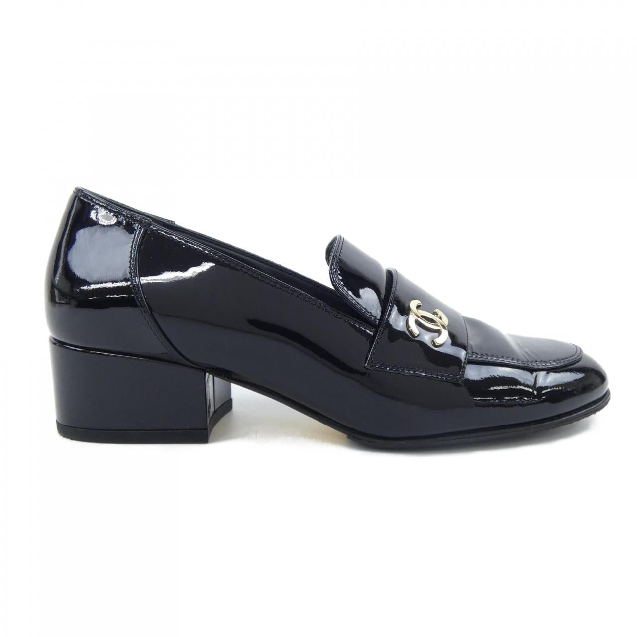 Chanel G39006X56601 Patent Calfskin Loafers