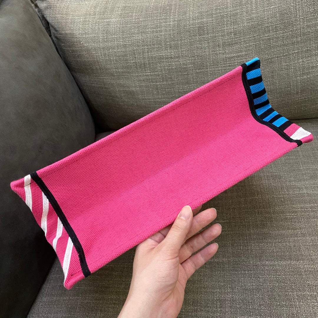 Top Quality MeTop Qualityum Book Tote Bright Blue and Bright Pink D-Jungle Pop Embroidery, Blue/Pink, For Women Womens Handbags Shoulder Bags, 36cm CD M1296ZRON_M885