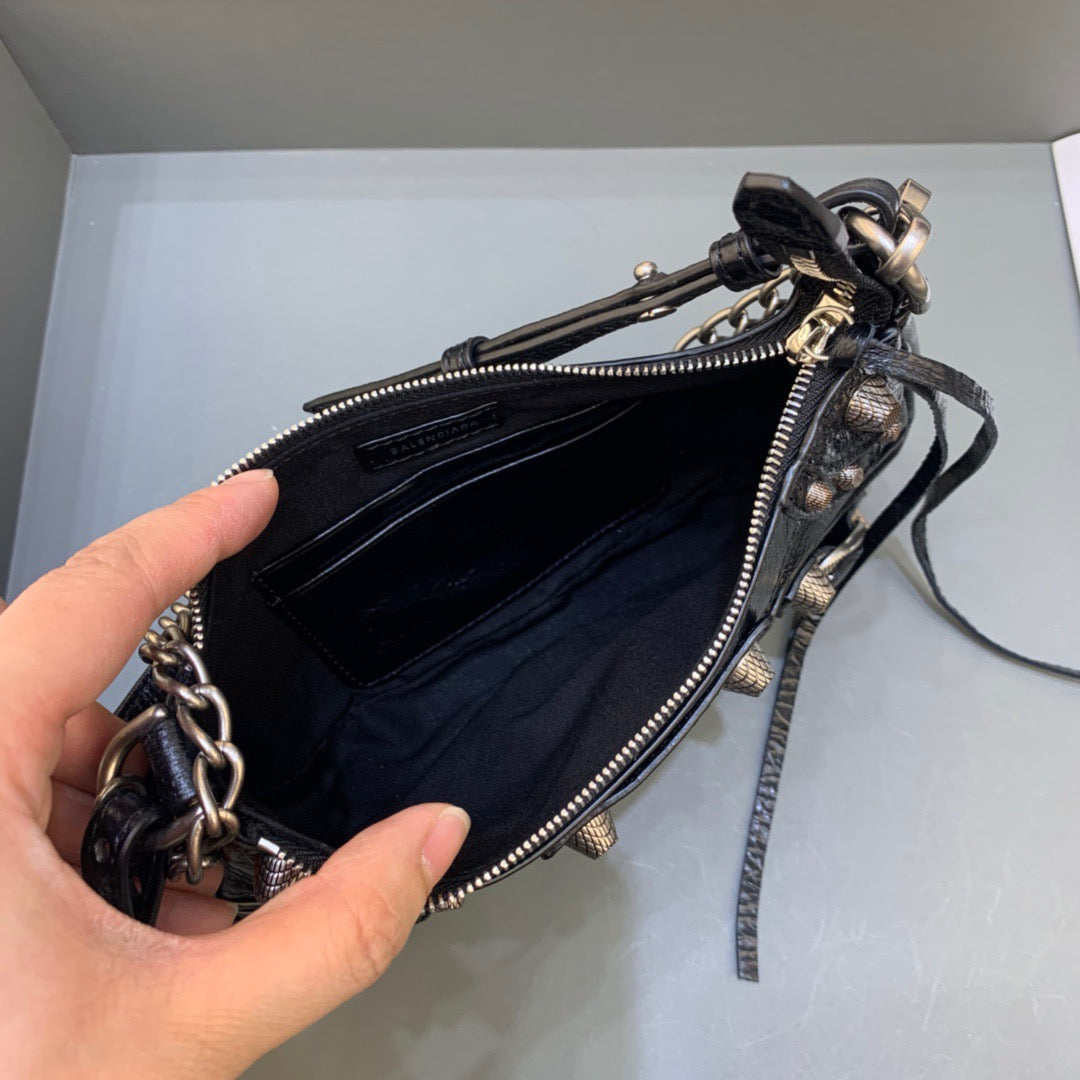 Top Quality Le Cagole Mini Bag With Chain In Black, For Women,  Bags 8.2in/21cm 6958141VG9Y1000