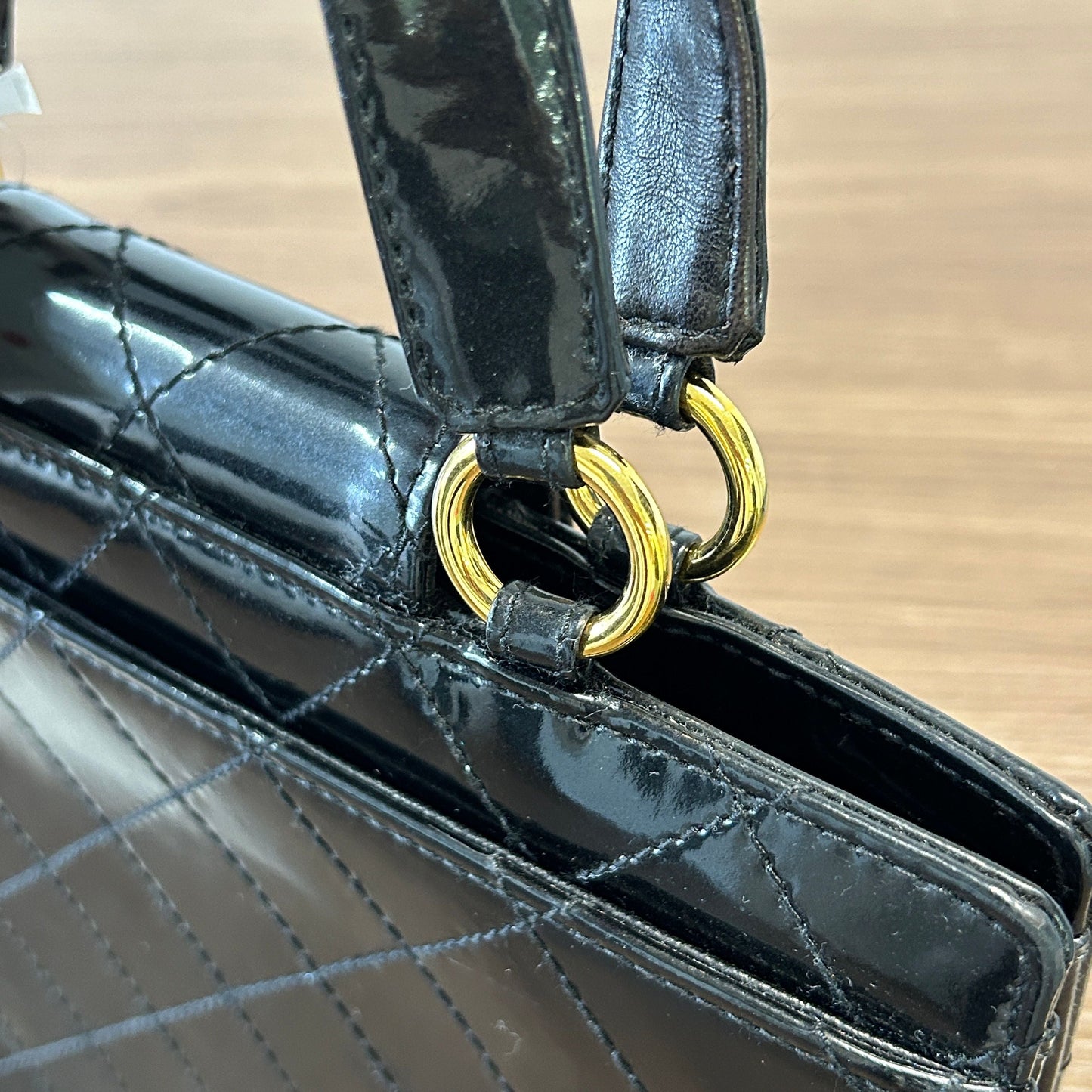 Chanel Patent Leather Hand Bag LB121178