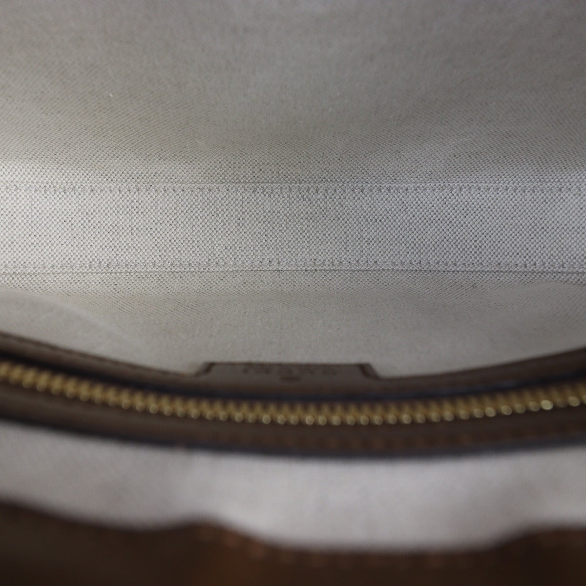 Gucci GG Supreme Interlocking G Messenger