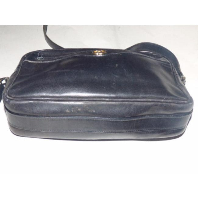 Gucci   Classic Rectangular Black Leather Shoulder or Cross Body Bag with Exterior Pocket