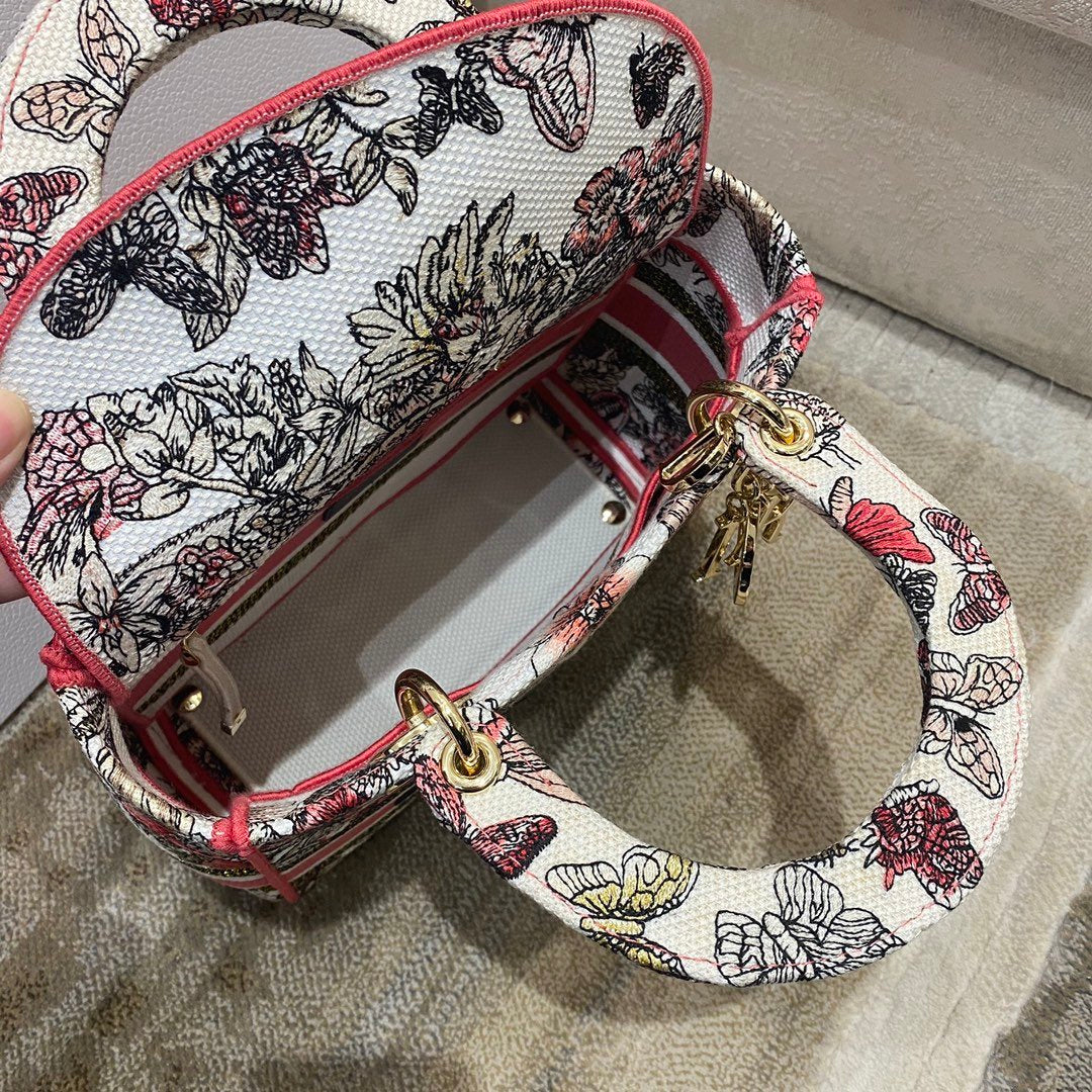Top Quality MeTop Qualityum Lady D-Lite Bag Multicolor Butterfly Embroidery, Red/Latte Handbags, 24cm CD M0565ORHQ_M884