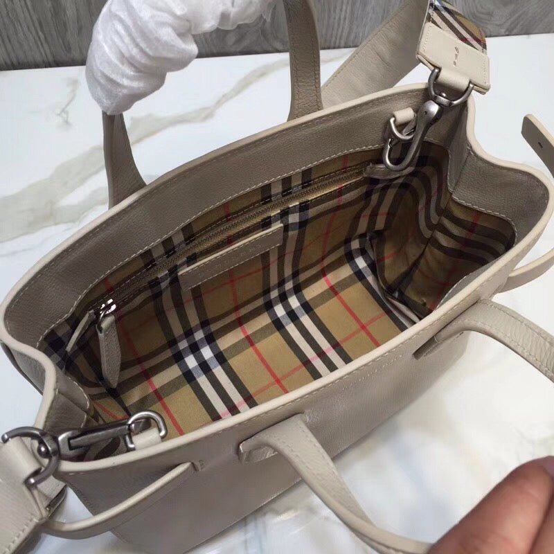 Top Quality The Small Banner Bag Beige For Women, Bags 10.6in/26cm