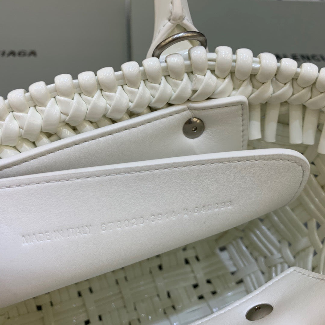 Top Quality Bistro XS Basket With Strap In White, For Women,  Bags 16.1in/41cm 6713422IE3Y9000